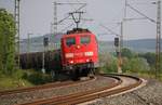 151 108-8 mit Kesselwagenzug in Fahrtrichtung Norden. Aufgenommen bei Harrbach am 12.05.2015.