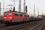 151 028-8 mit 151 061-9 durchfahren Duisburg-Bissingheim 4.2.2017