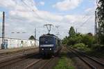 # Roisdorf 42  Die 151 152-6 (262) mit Schwesterlok und Güterzug aus Koblenz/Bonn kommend durch Roisdorf bei Bornheim in Richtung Köln.