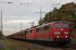 RBH 268 (151 004) mit einer weiteren RBH 151er und einem Kohlezug am 21.10.13 in Ratingen-Lintorf.