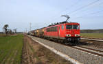 Mit einem gemischten Güterzug war 155 243 unterwegs Richtung Roßlau als sie am 20.02.19 durch Rodleben rollte.