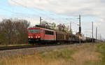 155 111 schleppte am 11.04.19 einen gemischten Güterzug durch Braschwitz Richtung Halle(S).