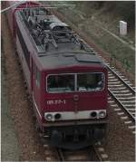 155 217-3 zieht am 21.03.2002 einen Leergterzug in Richtung Kreuz Karow.