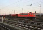 155 037-5 mit Kieszug fr Boerner Kies- und Steinwerke am 14.11.2008 im Bahnhof Cottbus