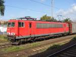 Portrait der 155 096-1 im Bahnhof Magdeburg-Buckau.