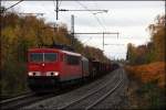 155 241 (9180 6155 241-3 D-DB) hat einen langen Gterzug am Haken und wird Bochum-Riemke in Richtung Wanne durchfahren.