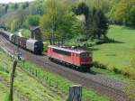 155 244-7 beendet hier ihre Schubhilfe am Ende der Rampe am Gemmenicher Weg, und lsst 225 023-1 nun alleine den Zug weiter in Richtung Montzen ziehen. Aufgenommen am 03/05/2008.  