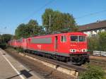 155 236-3 durchfhrt mit einer 140er und einer 139er im schlepp, bei bestem Wetter den Hp Bochum Hamme.
22.9.06