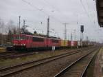 Am 16.03.2014 kam 155 073 und 155 244 mit einem Containerzug durch den Bahnhof Stendal und weiter in Richtung Magdeburg.