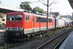 155 119 und 143 124 mit ziemlich neuen Wagen von innofreight in Hildesheim Hbf, Fahrtrichtung West, also Göttingen oder nach Hannover 11.08.2020