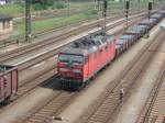 180 013-5 mit einem Stahlplatten beladenen Gterzug von Tschechien komment bei der Einfahrt in den Gterbahnhof Dresden-Friedrichstadt.25.05.07 