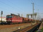 180 020 in Farbgebubg DR bringt einen Getreidezug aus Tschechien - Heidenau, 2.09.2006
