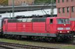 Die 181 222-1 steht mit einem IC aus Norddeich Mole nach Luxemburg in Koblenz HBF am 30.10.2010