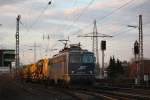 Die SVG 1142.579 fuhr am 19.3.12 mit einem Schwerbaubauzug durch Ratingen-Lintorf.