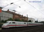 ICE bei der Einfahrt in Hamburg Hbf von Hamburg Altona, richtung Mnchen am 08.08.08 in Hamburg