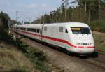 401 571 als ICE 771 (Hamburg-Altona–Stuttgart Hbf) am 15.04.2015 zwischen Unterl und Eschede