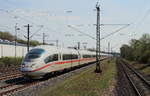 Wegen Bauarbeiten an der Hauptstrecke Düsseldorf und Köln werden die ICE zwischen Düsseldorf-Eller und Köln-Mülheim derzeit über die sonst nur von Güterzügen