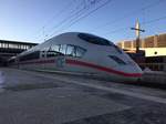 403 003  Dortmund  steht als ICE 846 nach Köln abfahrbereit in Berlin Gesundbrunnen.