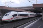 407 013 in Düsseldorf Hbf, 24.1.16.