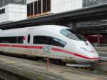 DB Fernverkehr ICE 3 (BR406) mit neuer Nase am 04.04.15 in Frankfurt am Main Hbf