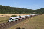 411 010  Naumburg  & 411 024  Hansestadt Rostock  auf dem Weg nach Würzburg am 8. August 2022 bei Harrbach.