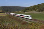 411 082  Mainz  war am 12. Oktober 2022 bei Harrbach in Richtung Würzburg unterwegs.