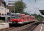 Bald werden die 422er die Dienste der Betagten 420er bernehmen. Am 15.06.2008 verlsst der 420 385/885 als S9 den Bahnhof Haltern am See nach Wuppertal Hbf. Genau im richtigen Augenblick kamm die Sonne zum vorschein.