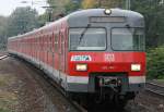 Der 420 784-1 auf der S8 nach Offenbach Ost fhrt in Mainz Bischofsheim ein, aufgenommen am 22.10.2009