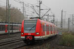 DB Regio 423 250 mit 423 261 als S11 nach Bergisch Gladbach, 26. Februar 2022, Düsseldorf Friedrichstadt