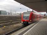 DB S-Bahn Mnchen 423 683-2 als S 6261 (S2) von Petershausen (Obb) nach Erding, in Mnchen Hackerbrcke; 14.01.2011