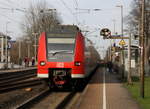 Ein Nachschuss von der Rhein Niers Bahn (RB33) aus Aachen-Hbf nach Heinsberg-Rheinland-Mönchengladbach-Hbf und hilt in Kohlscheid und fährt in Richtung Herzogenrath,Mönchengladbach.