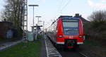 Ein Nachschuss von der Rhein Niers Bahn (RB33) kommt aus Aachen-Hbf nach Duisburg-Hbf und kamm aus Richtung Aachen-Hbf,Aachen-Schanz,Aachen-West,Laurensberg,Richterich,Kohlscheid,Herzogenrath,Palenberg,Zweibrüggen,Frelenberg,Geilenkirchen,Süggerrath,Lindern,Brachelen,Hückelhoven-Baal,Baal,Erkelenz und hilt in Herrath und fuhr dann weiter in Richtung Beckrath,Wickrath,Rheydt-Hbf,Mönchengladbach-Hbf. 
Aufgenommen vom Bahnsteig 1 in Herrath.
Bei Sonne und Wolken am Abend vom 2.4.2017. 