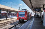 425 233-4 sowie ein weiterer 425 durchfahren Mannheim Hbf.