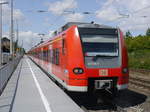 Am 19 August 2017 hielt 425 046 mit 426 034 als RB 58117 nach Treuchtlingen in Uffenheim an.