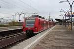 Am 25.10.2017 erreicht 425 224 den Hauptbahnhof Heidelberg als S4 nach Bruchsal.