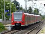 425 151 der S-Bahn Hannover in Dedensen=Gümmer, 03.08.21