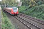 KBS 485 zwischen Rheydt und Mnchengladbach kommt 425 082-5 als RB 33 vorbei auf seinem Weg nach Duisburg.