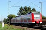 Am 9.10.2010 fuhr der 425 577-4 zwischen Forstwald und Krefeld Hbf in Richtung  Duisburg als RB33.