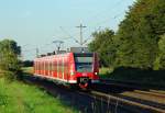 Bei der Anfahrt auf Herrath ist der 425 071-8 am Abend des 6.6.2014 als RB 33 nach Aachen zusehen.