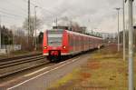 Eine RE8 nach Koblenz fährt am Sonntagvormittag in Rommerskirchen ein.