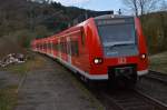 Einfahrt des 425 703-6 in Neckargerach am 30.