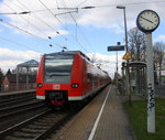 Ein Nachschuss von der Rhein Niers Bahn (RB33) aus Aachen-Hbf nach Heinsberg-Rheinland-Duisburg-Hbf und hilt in Kohlscheid und fährt in Richtung Herzogenrath,Mönchengladbach.