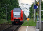 Ein Nachschuss von der Rhein Niers Bahn (RB33) aus Aachen-Hbf nach Heinsberg-Rheinland-Duisburg-Hbf und hilt in Kohlscheid und fährt in Richtung Herzogenrath,Mönchengladbach.