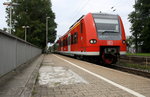 Die Rhein Niers Bahn (RB33) kommt die Kohlscheider-Rampe hoch aus Duisburg-Hbf,Heinsberg-Rheinand nach Aachen-Hbf und hält in Kohlscheid und fährt in Richtung