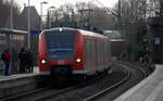 Die Rhein Niers Bahn (RB33)kommt aus Aachen-Hbf nach Duisburg-Hbf und kommt aus Richtung