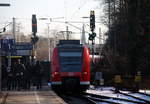 Ein Nachschuss von der Rhein Niers Bahn (RB33) kommt aus Heinsberg-Rheinand-Duisburg-Hbf nach Aachen-Hbf und kommt aus Richtung