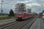 425 525 bei der Einfahrt in Anrath, als RB33 nach Aachen Hbf.