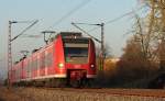 Im Sonnenuntergang befahren 426 016 und am Schlu 426 039 als RB 71 Dillingen/Saar - St.