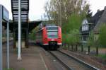 Am 26.04.2010 hat 426 007-1 Ausfahrt aus dem Bahnhof Friedrichthal mit Ziel St.