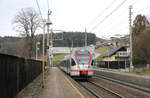 Am 27. Dezember 2017 wurde ET 131 der Berchtesgadener Land Bahn in Salzburg-Kasern fotografiert.